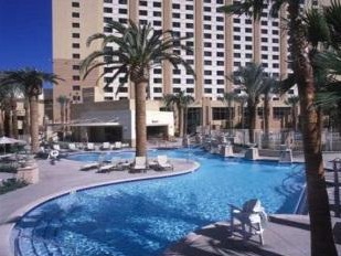 waving swimming pool at hilton grand vacation