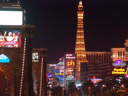 4.7 percent back from agoda on all vegas hotels