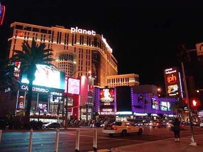 cheap vegas hotels planet hollywood night