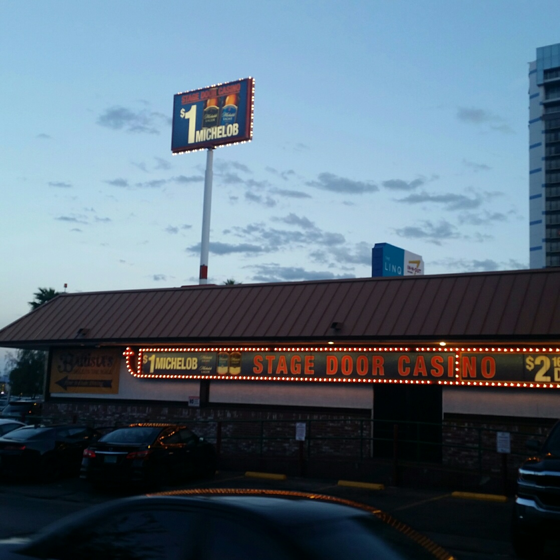 Buy Cheap Beer in Las Vegas