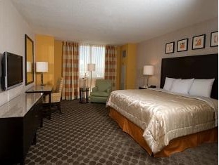 king room with updated t