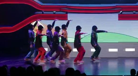 Jabbawockeez Las Vegas has lots of dancing