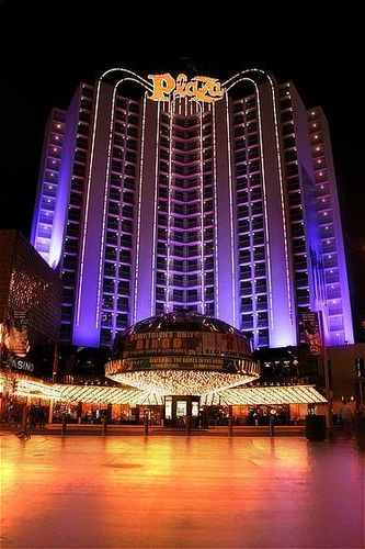 night view of the plaza