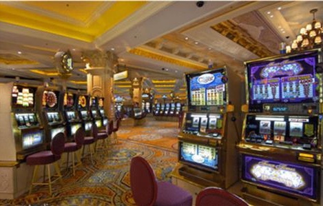 venetian has lots of space to play slots
